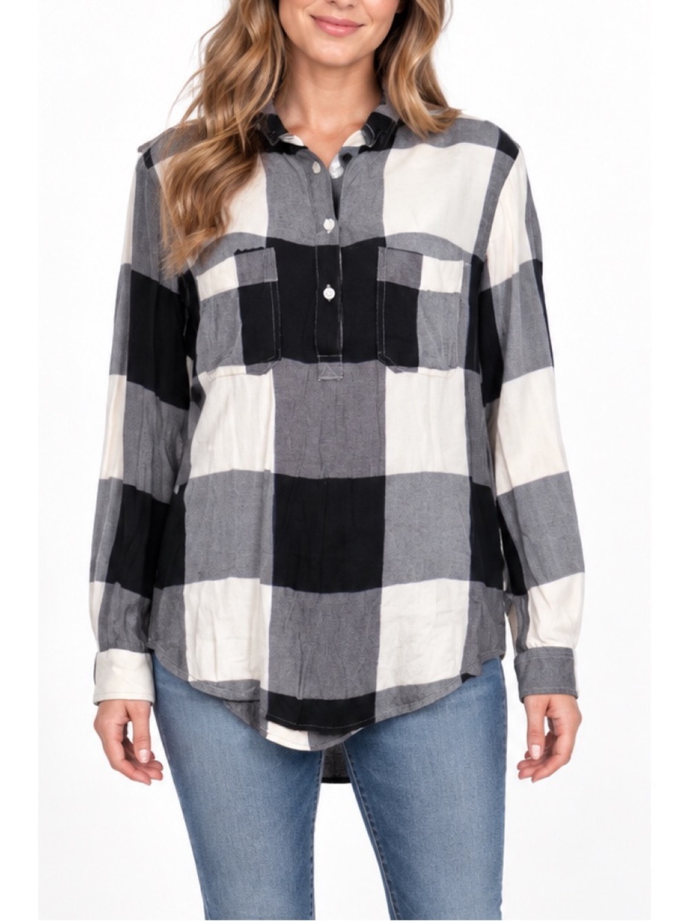 Universal Thread Black Gray & Cream Plaid Button-Up Top – Size Medium